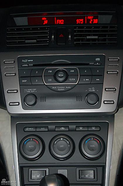 Mazda6睿翼内饰实拍图