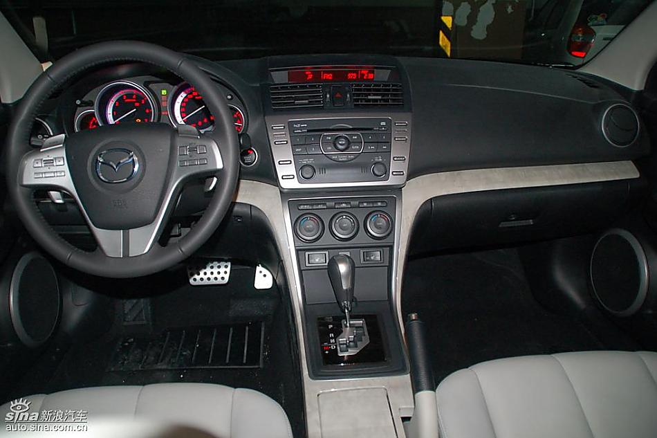 Mazda6睿翼内饰实拍图