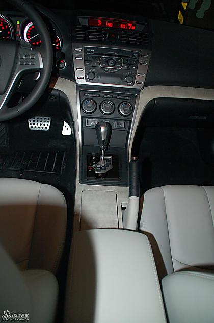 Mazda6睿翼内饰实拍图