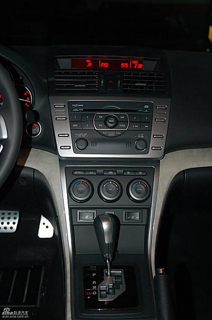 Mazda6睿翼内饰实拍图