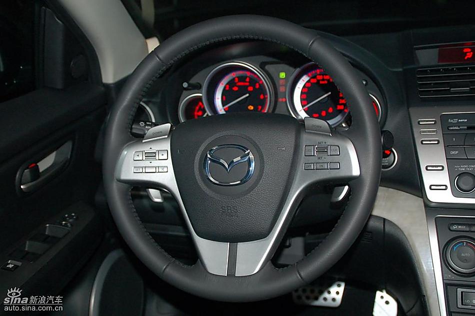 Mazda6睿翼内饰实拍图