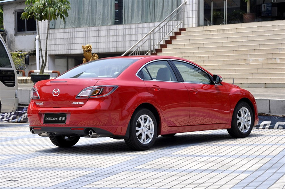 睿翼 2012款 2.0L 精英版 外观