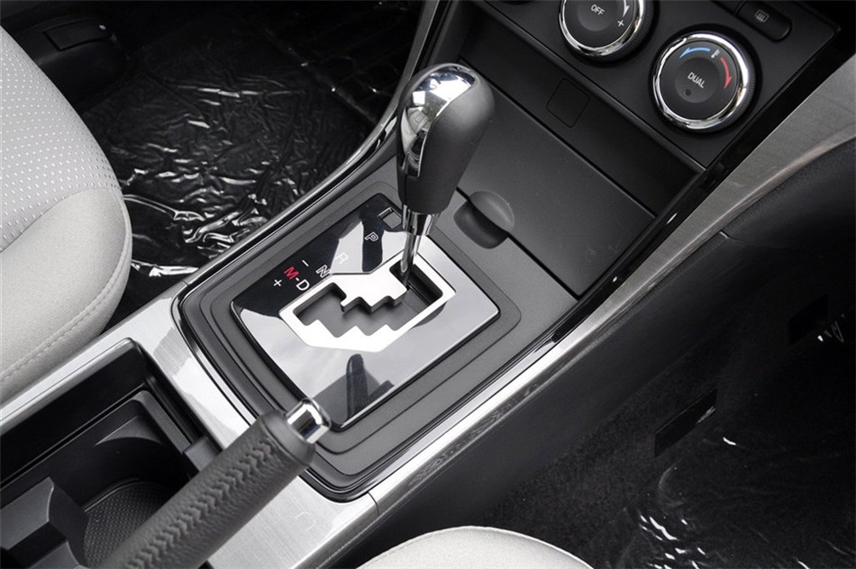 睿翼 2012款 2.0L 精英版 内饰