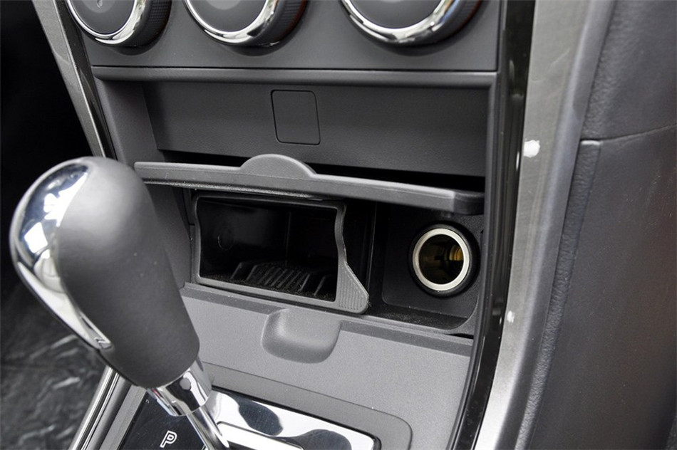 睿翼 2012款 2.0L 精英版 内饰