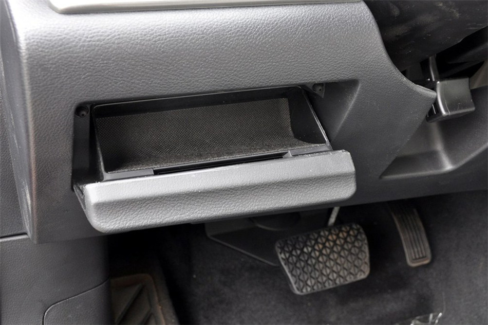 睿翼 2012款 2.0L 精英版 内饰