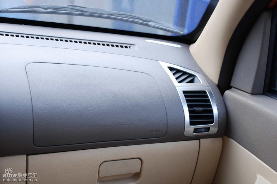 福田迷迪内饰实拍图片