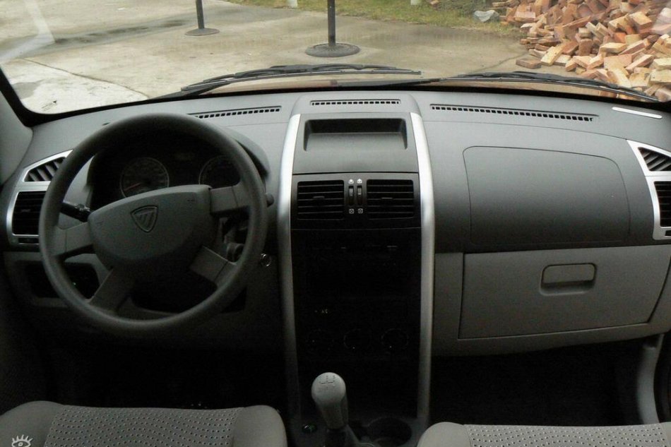 福田迷迪内饰实拍图片