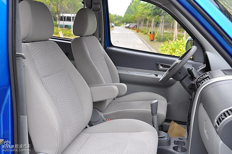 福田迷迪实拍图-内饰