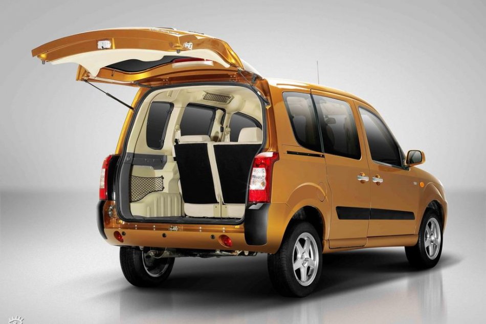 福田迷迪资料图片