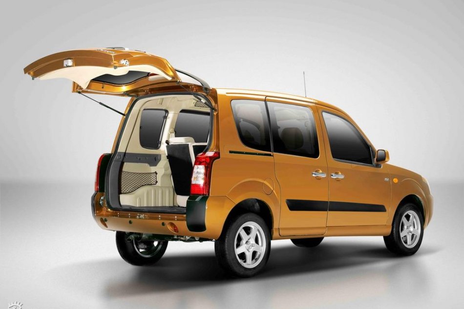 福田迷迪资料图片