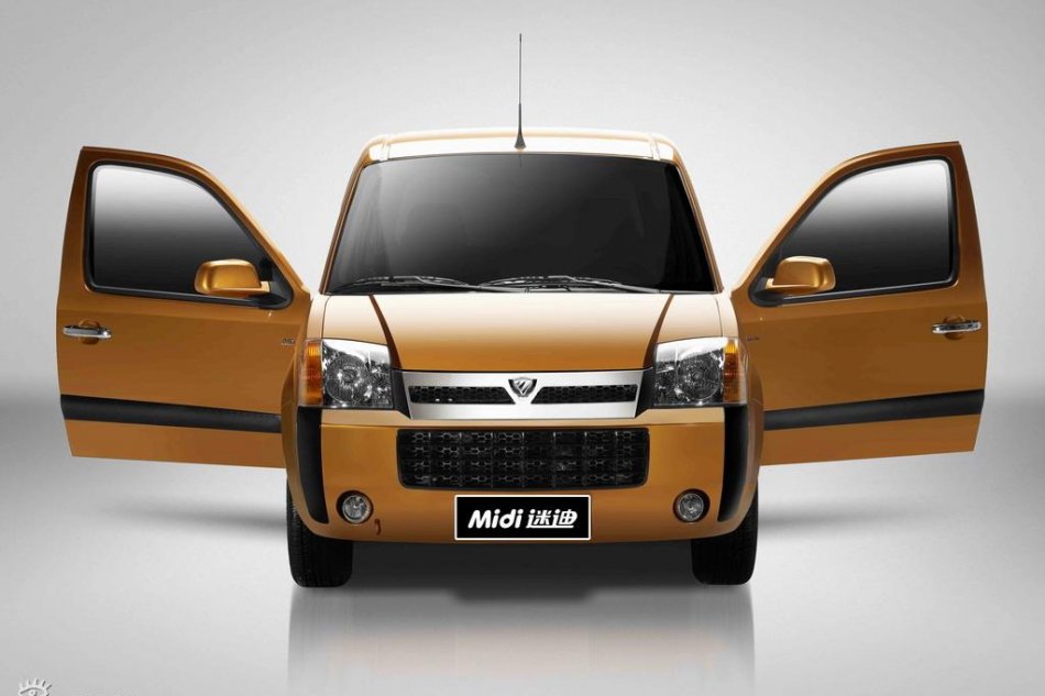 福田迷迪资料图片