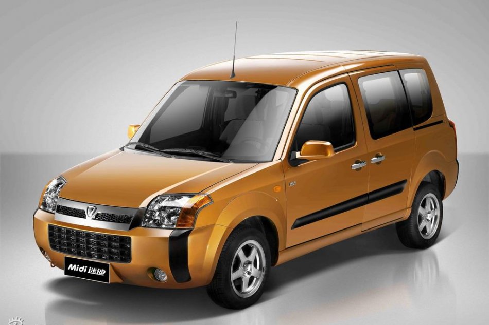 福田迷迪资料图片