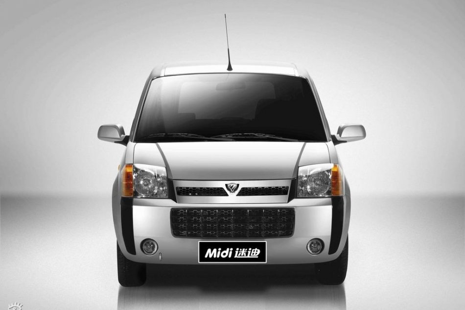 福田迷迪资料图片