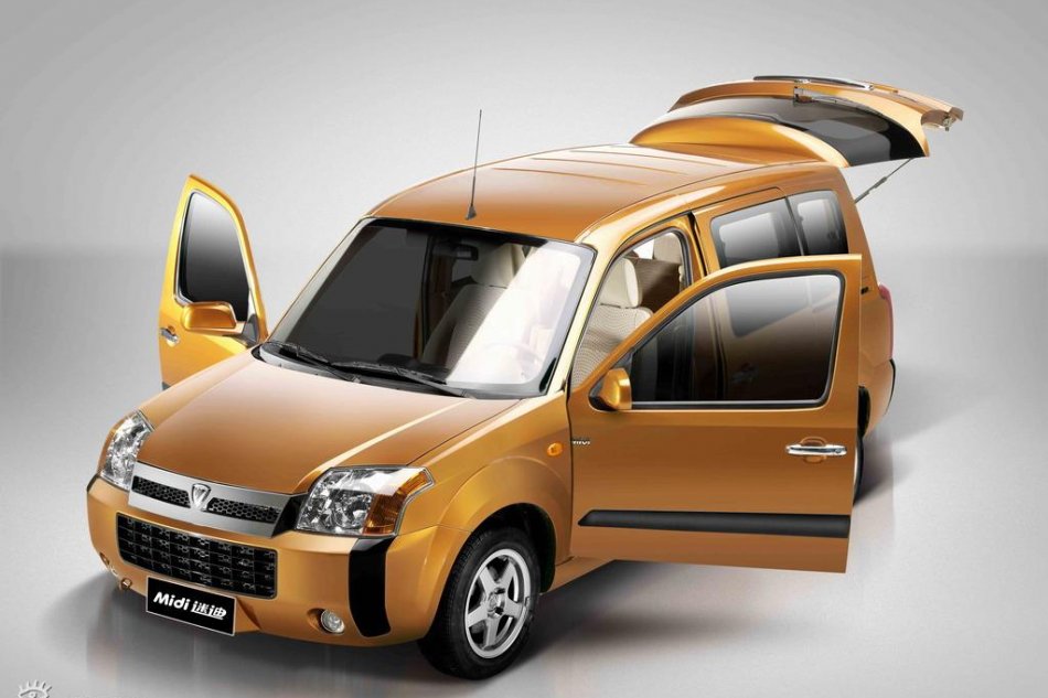 福田迷迪资料图片