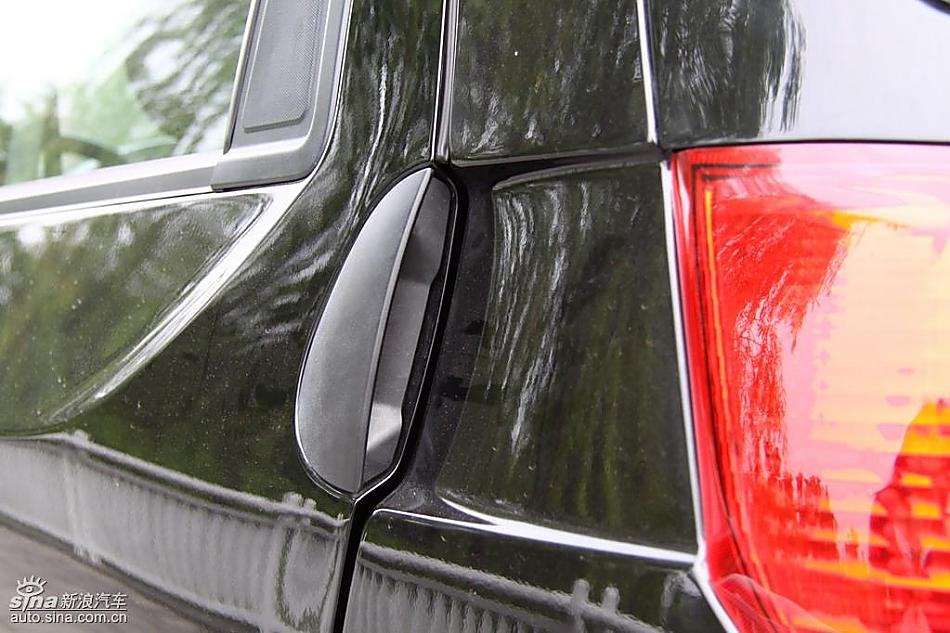 新浪汽车试驾瑞麒M1内饰实拍图