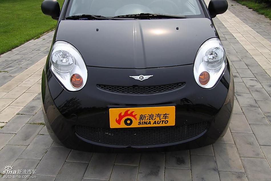 新浪汽车试驾瑞麒M1外观实拍图