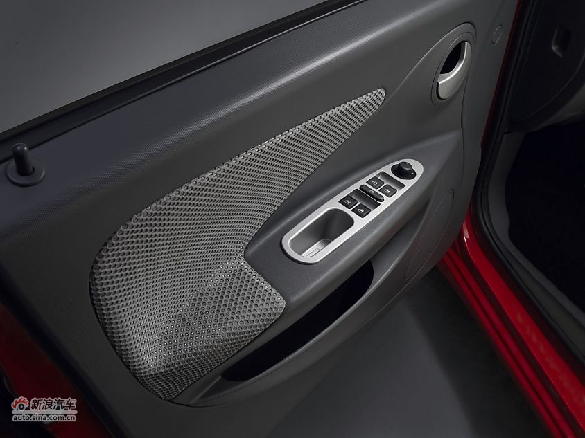 瑞麒M1内饰资料图