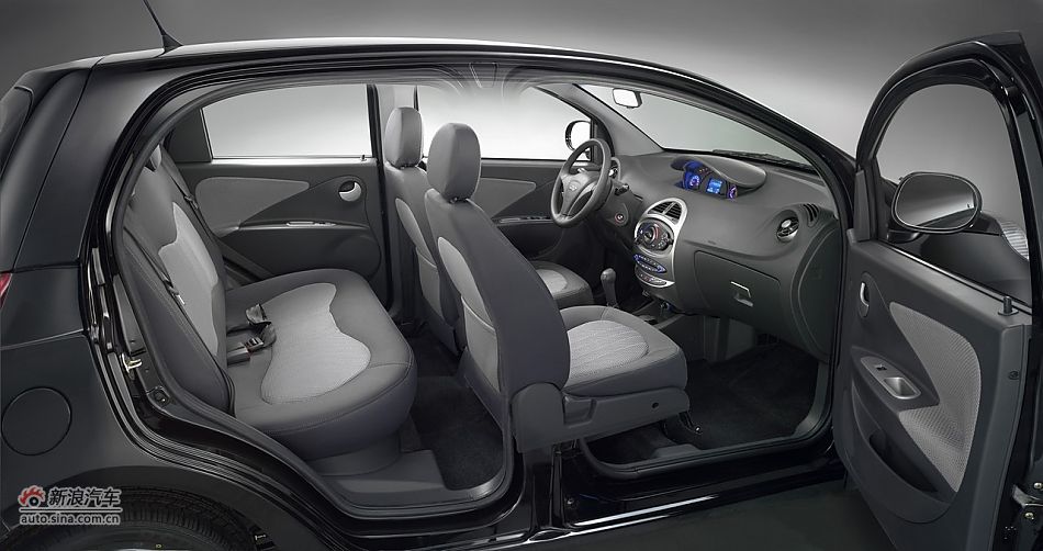 瑞麒M1内饰资料图