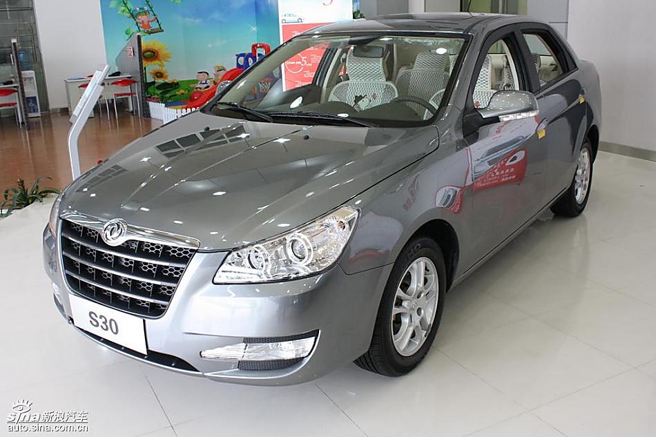东风风神S30到店实拍