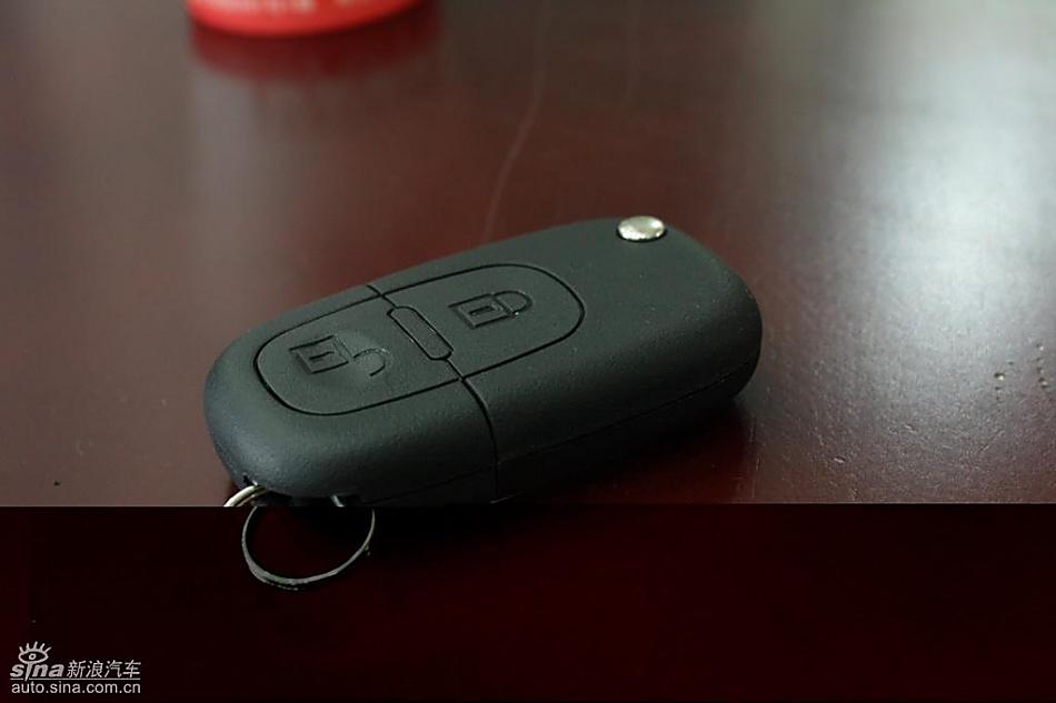 东风风神S30到店实拍