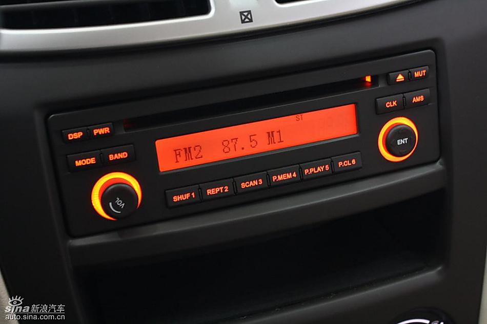 东风风神S30到店实拍