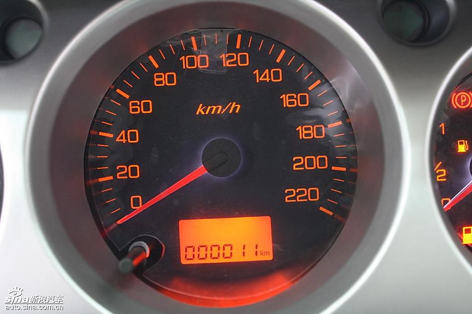 东风风神S30到店实拍