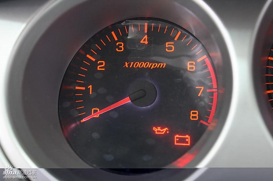 东风风神S30到店实拍