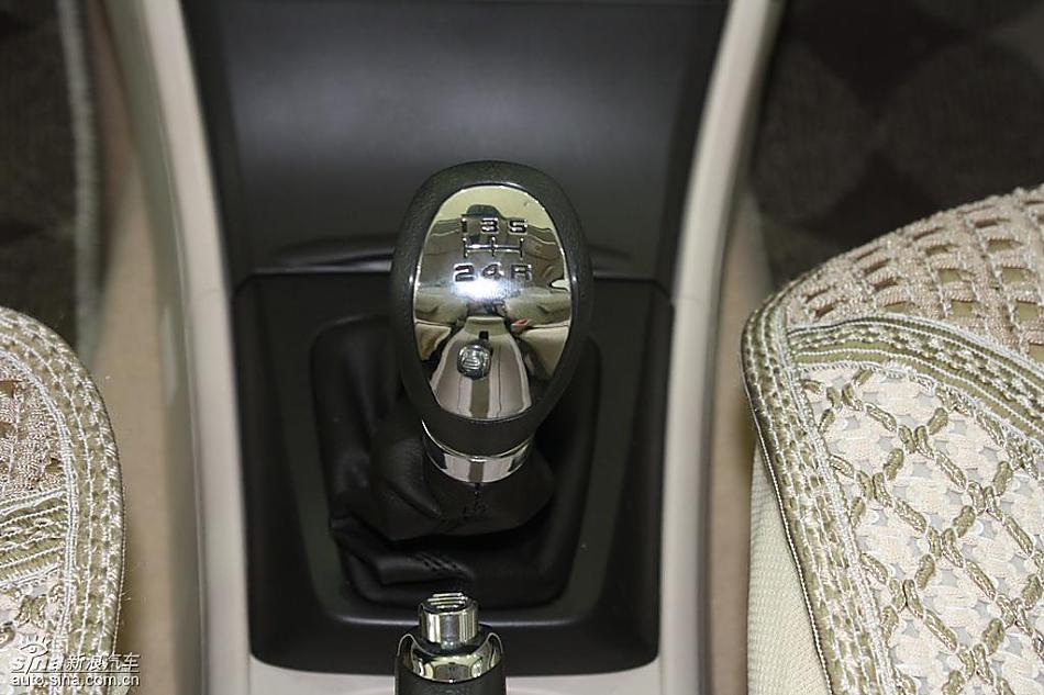 东风风神S30到店实拍