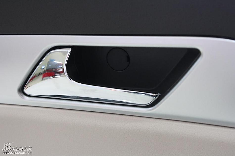 东风风神S30到店实拍