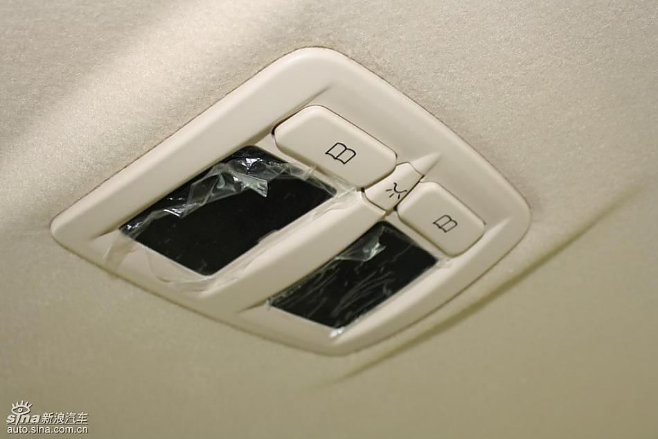 东风风神S30到店实拍