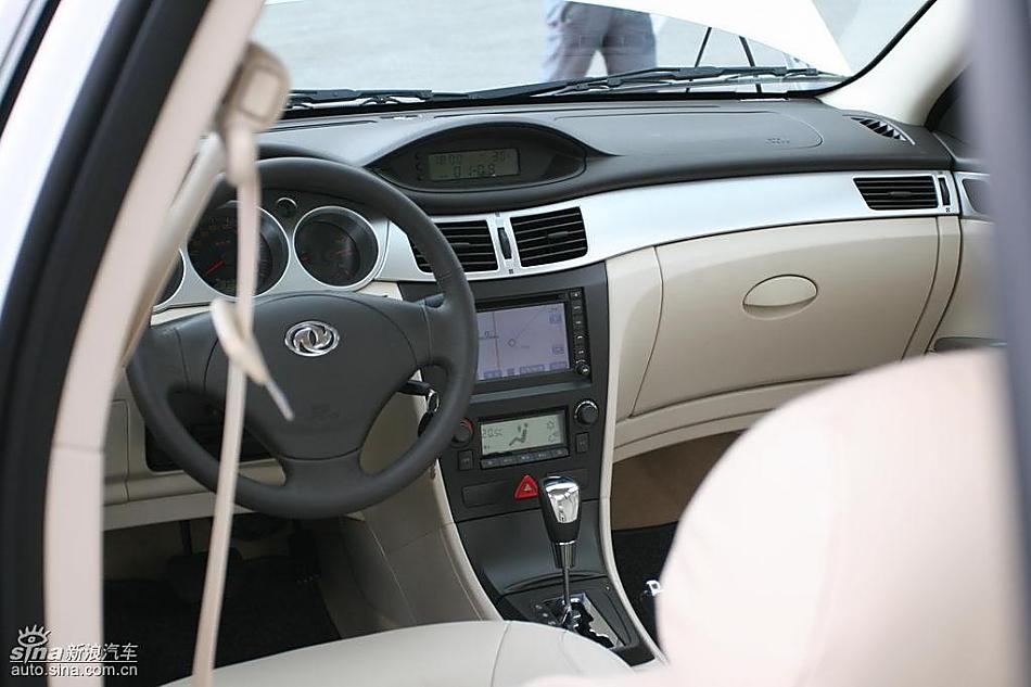 东风风神S30内饰与细节