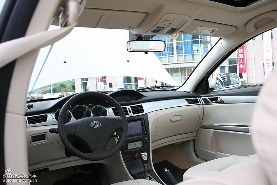 东风风神S30内饰与细节