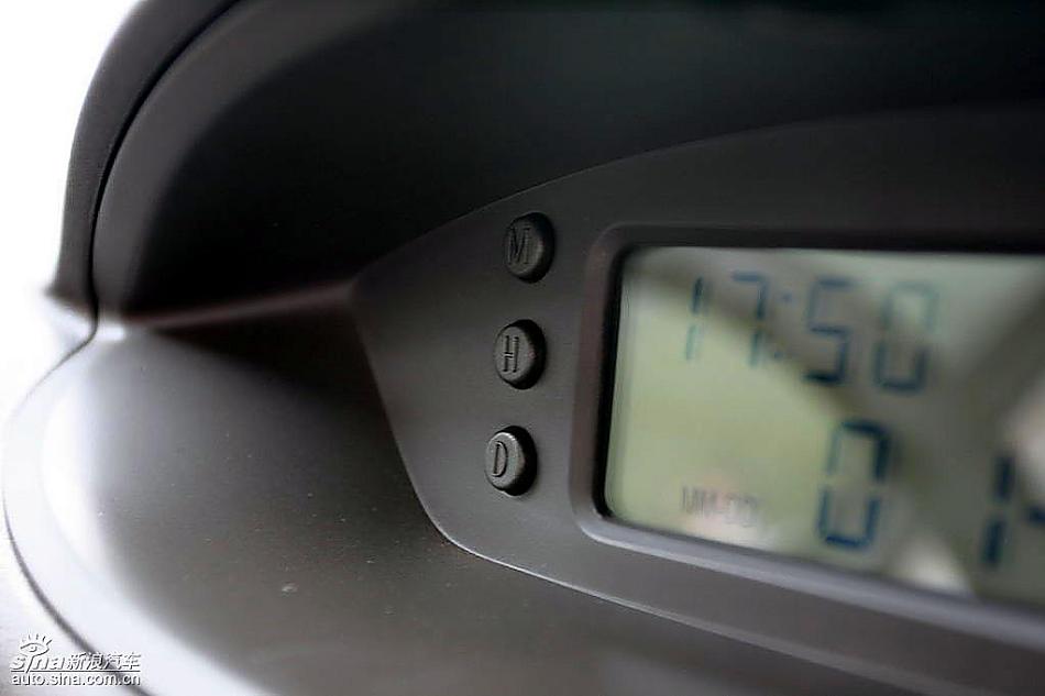 东风风神S30内饰与细节