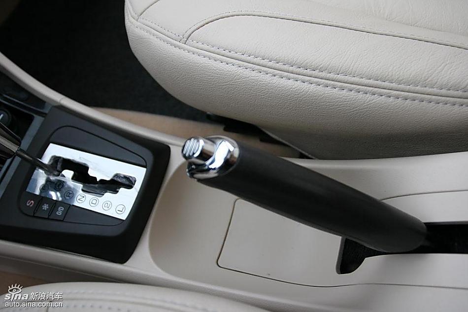 东风风神S30内饰与细节