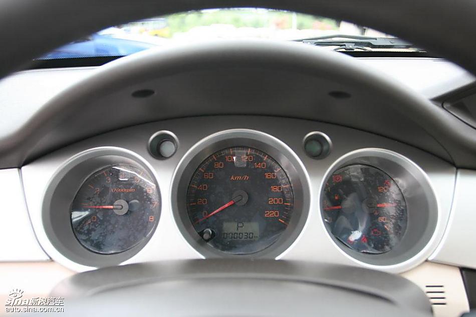 东风风神S30内饰与细节