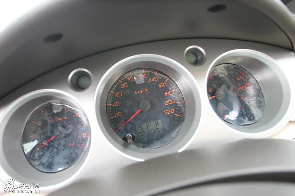 东风风神S30内饰与细节