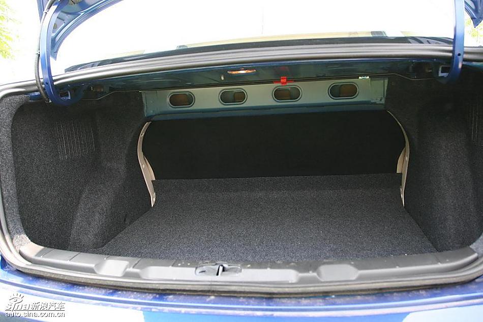 东风风神S30内饰与细节