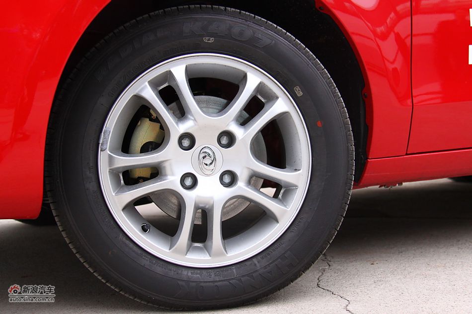 2011款风神S30外观图