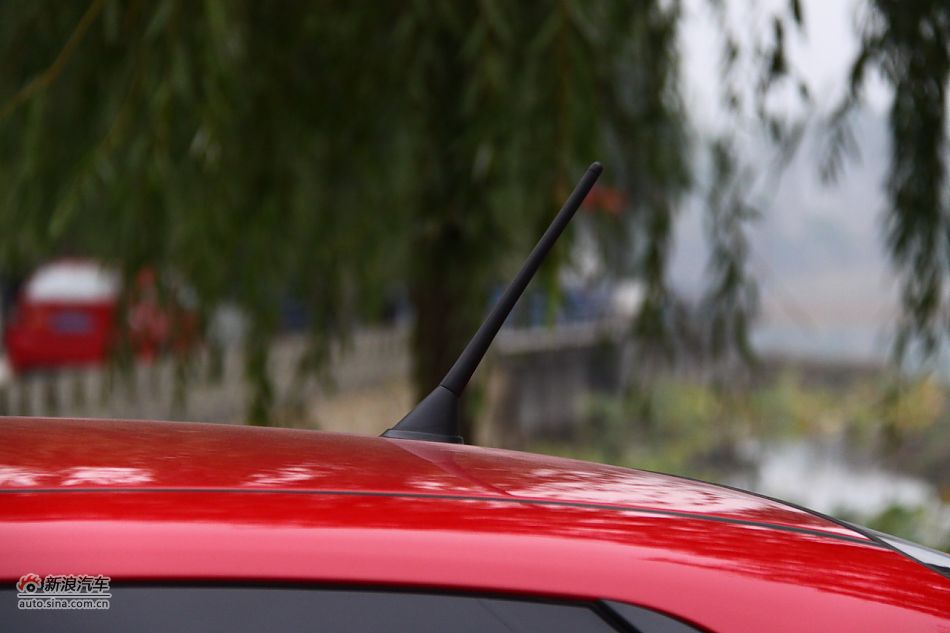 2011款风神S30外观图