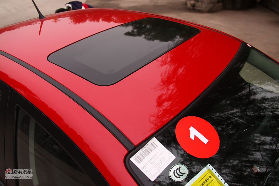 2011款风神S30外观图