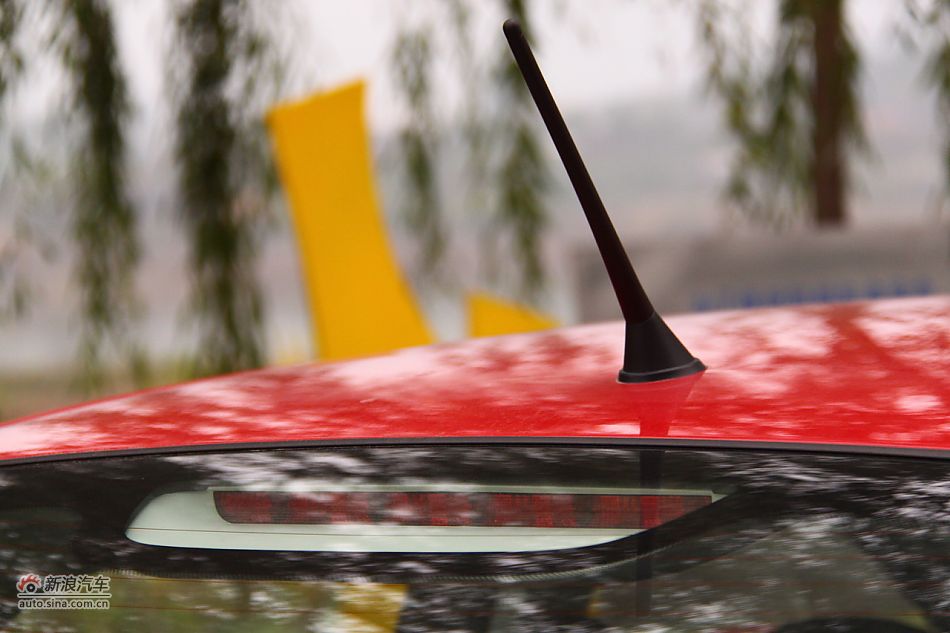 2011款风神S30外观图