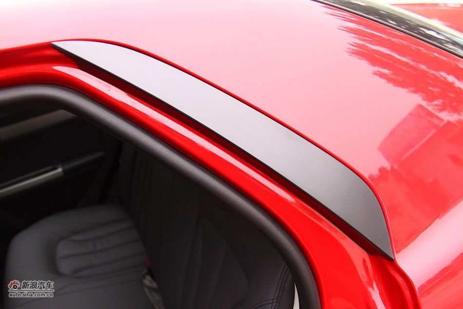 2011款风神S30外观图