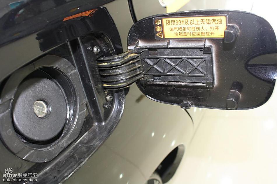 东风风神S30到店实拍