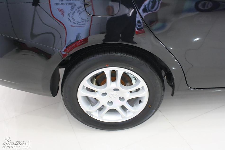 东风风神S30到店实拍