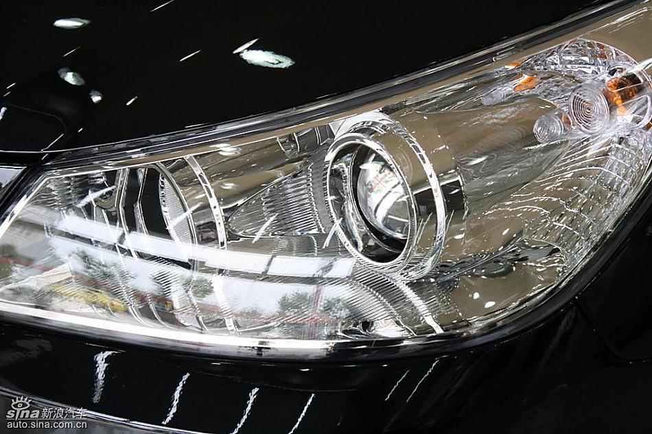 东风风神S30到店实拍