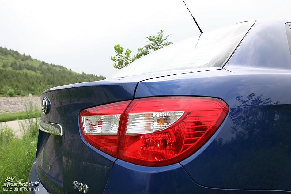 东风风神S30外观与细节