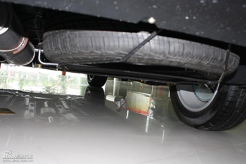 东风风神S30到店实拍