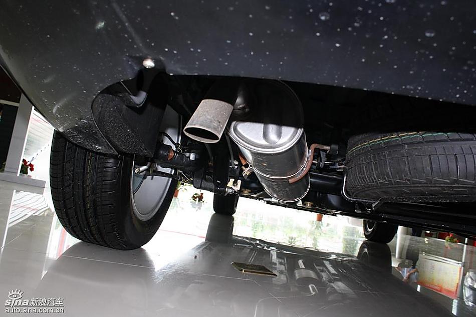 东风风神S30到店实拍