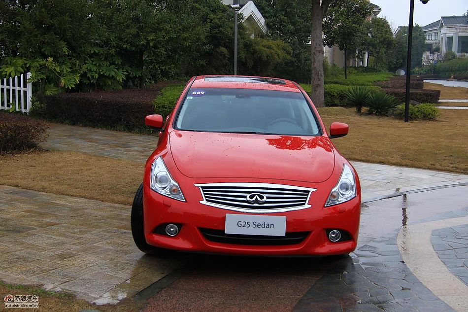 英菲尼迪G25外观实拍图