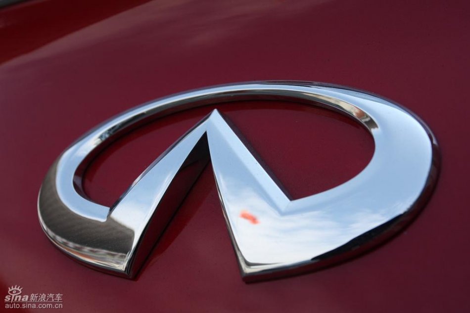InfinitiӢG37 Coupeʵ